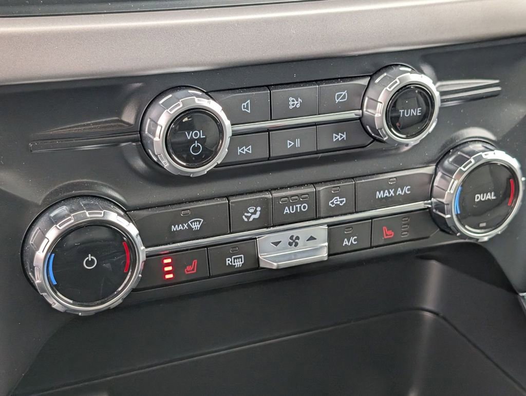 New 2024 Ford F150 XLT w/ Equipment Group 302A MID image 36