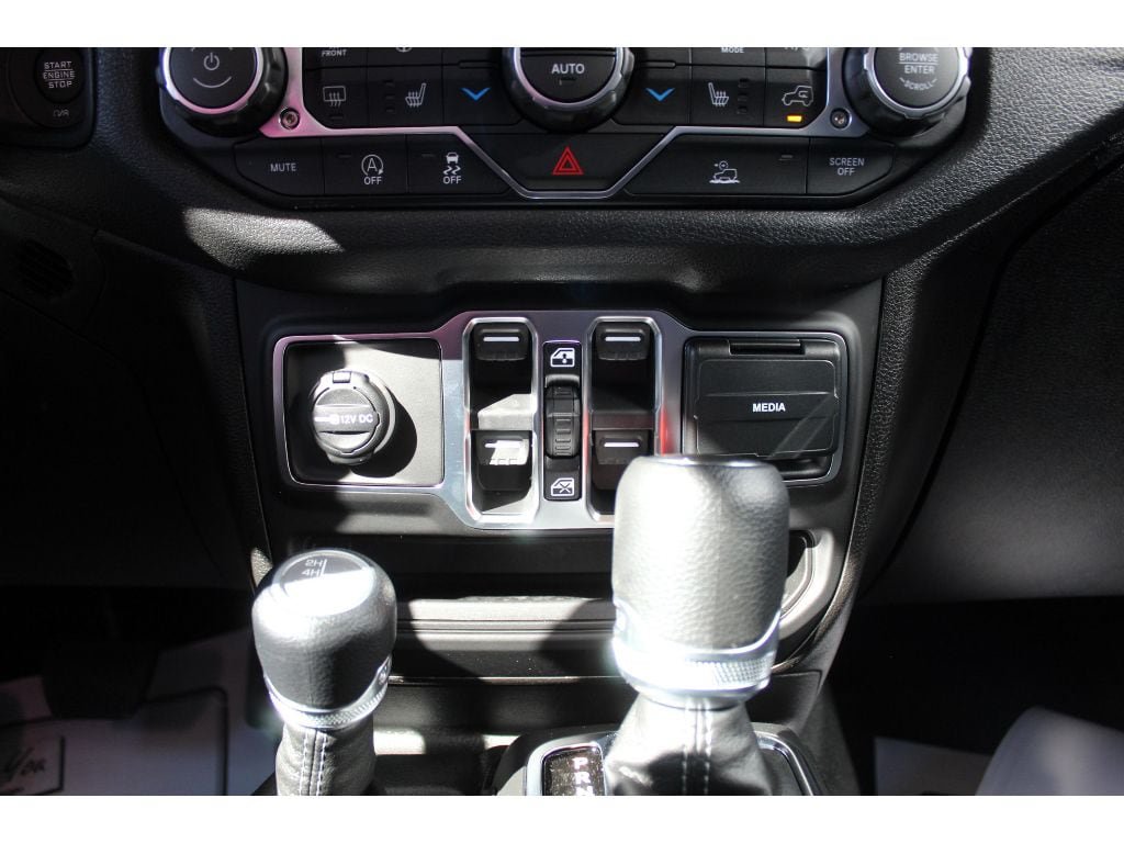 New 2026 Jeep Gladiator Sport AWD/4WD image 15