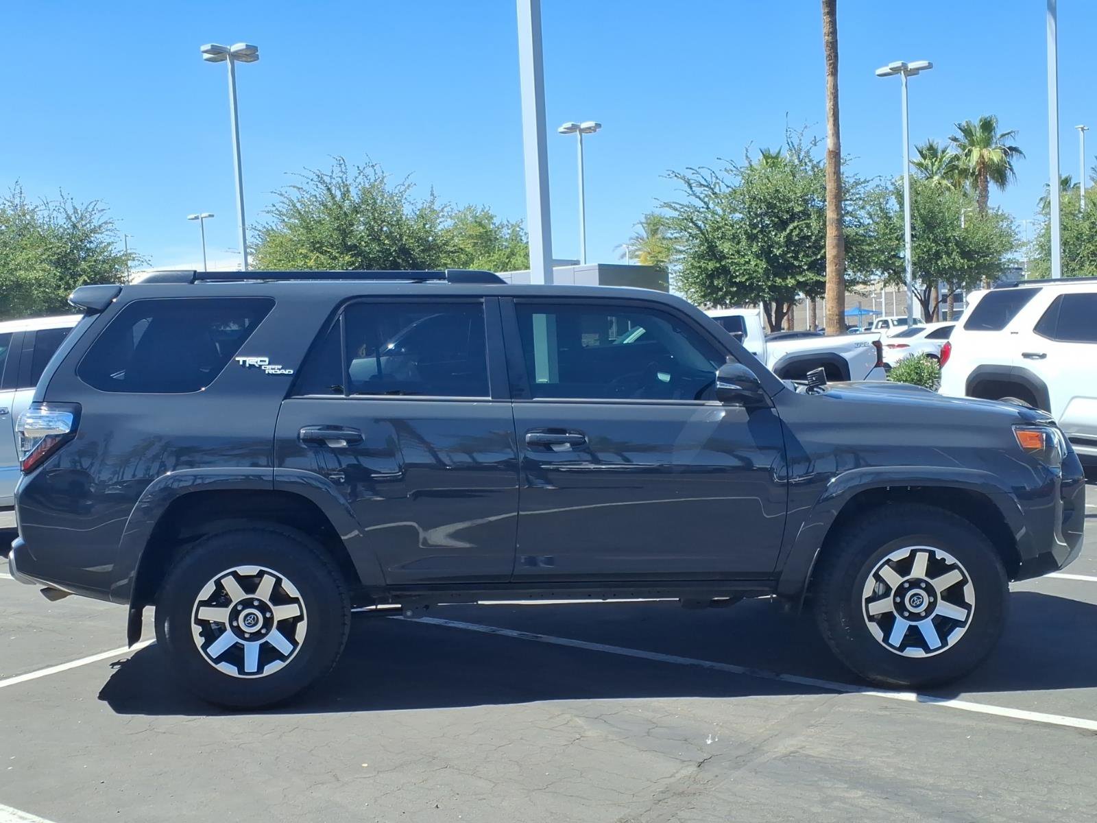 Certified 2024 Toyota 4Runner TRD Off-Road Premium w/ Moonroof Package AWD/4WD image 3