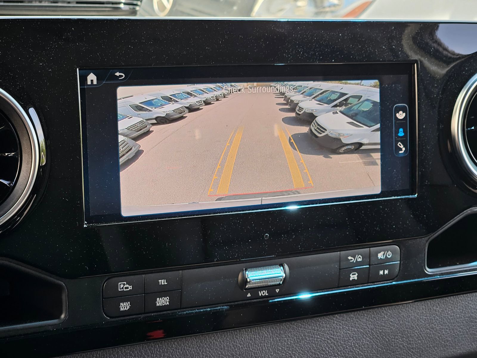 New 2025 Mercedes-Benz eSprinter 144 Cargo image 25