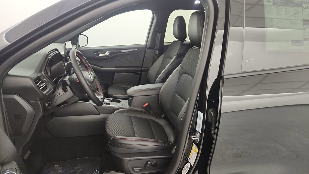 New 2026 Ford Escape ST-Line w/ Cold Weather Package AWD/4WD image 12