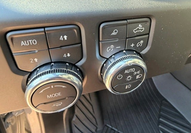New 2026 GMC Sierra 1500 AT4 w/ AT4 Premium Package AWD/4WD image 12