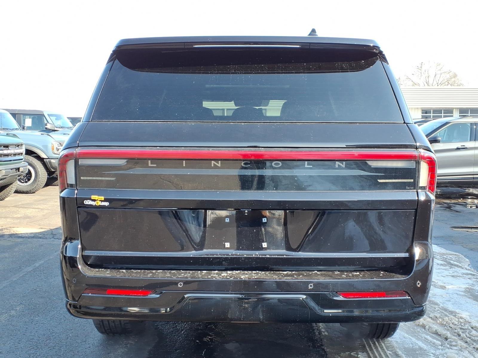 New 2026 Lincoln Navigator L Reserve AWD/4WD image 11