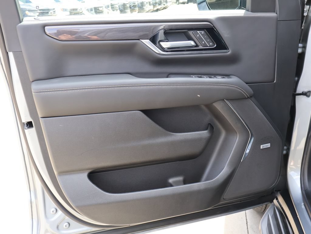 New 2026 GMC Yukon Elevation AWD/4WD image 12