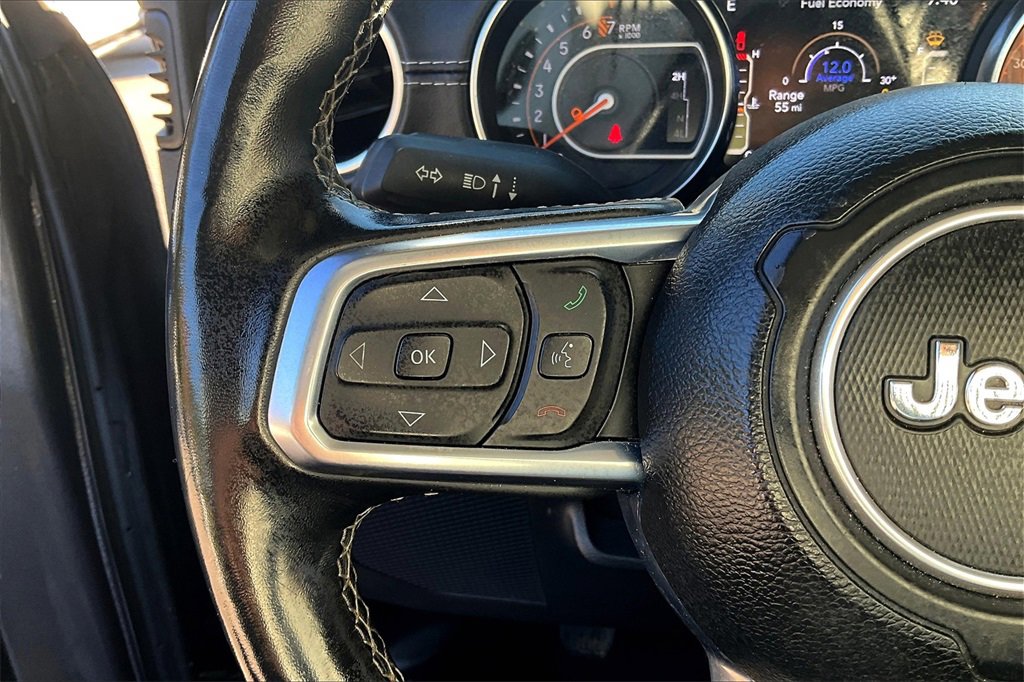 Used 2020 Jeep Gladiator Overland w/ LED Lighting Group image 11