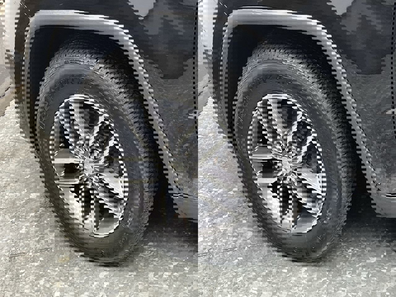 Used 2018 Jeep Grand Cherokee Limited image 34