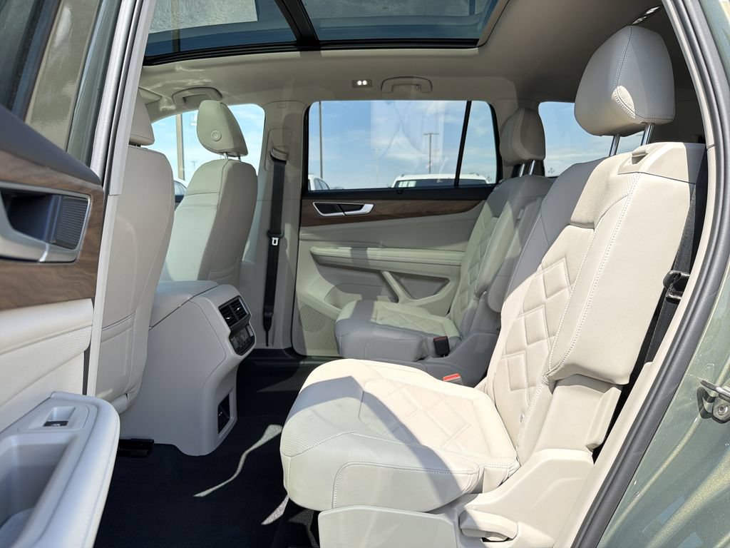 New 2026 Volkswagen Atlas SE FWD image 13