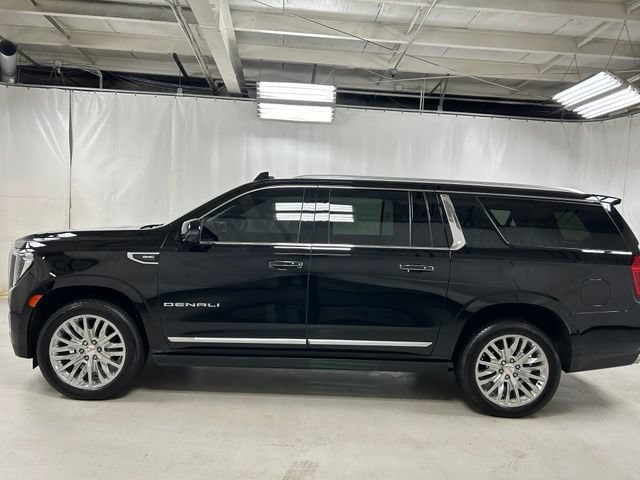 Certified 2023 GMC Yukon XL Denali w/ Max Trailering Package AWD/4WD image 7