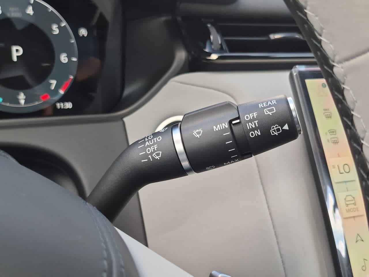 New 2026 Land Rover Range Rover Velar Belgravia AWD/4WD image 28