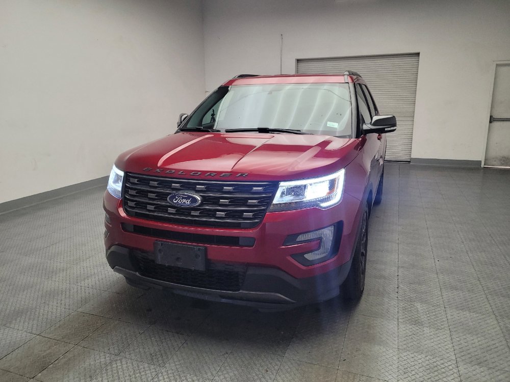 Used 2017 Ford Explorer XLT FWD image 15