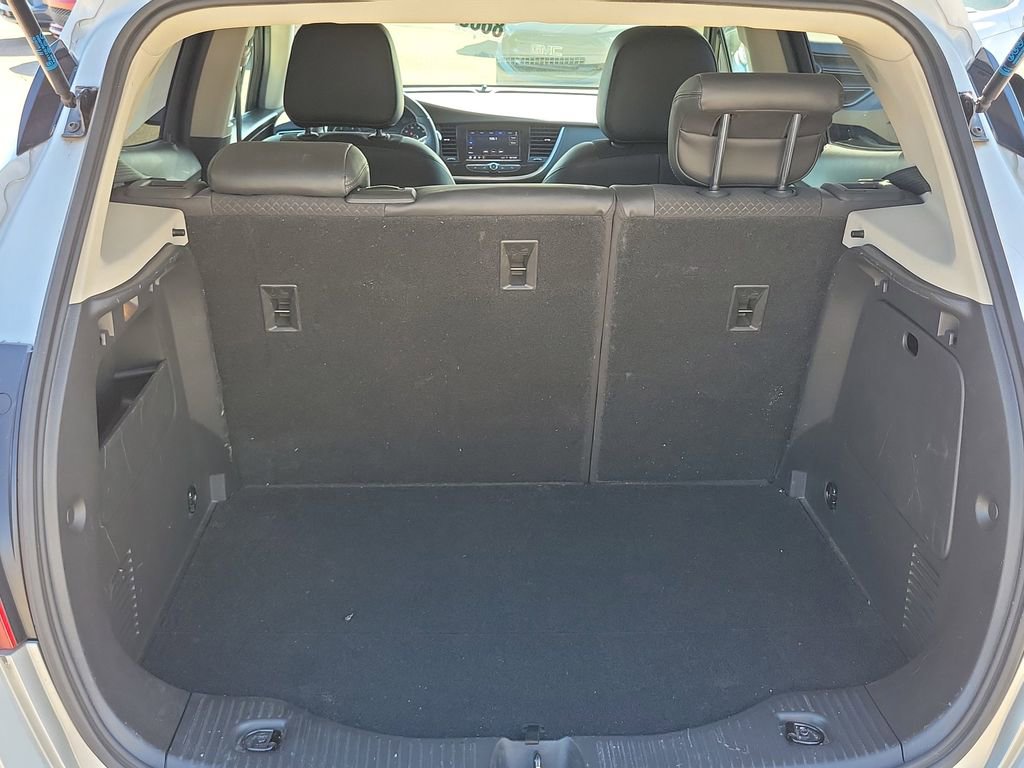 Used 2022 Buick Encore Preferred w/ Safety Package II image 8