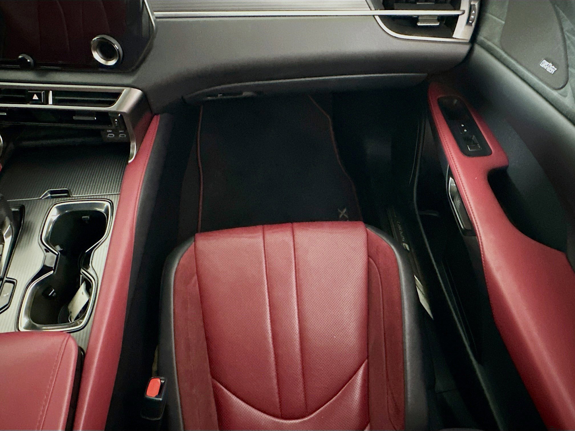 Used 2023 Lexus RX 500h F Sport w/ Cold Area Package image 21