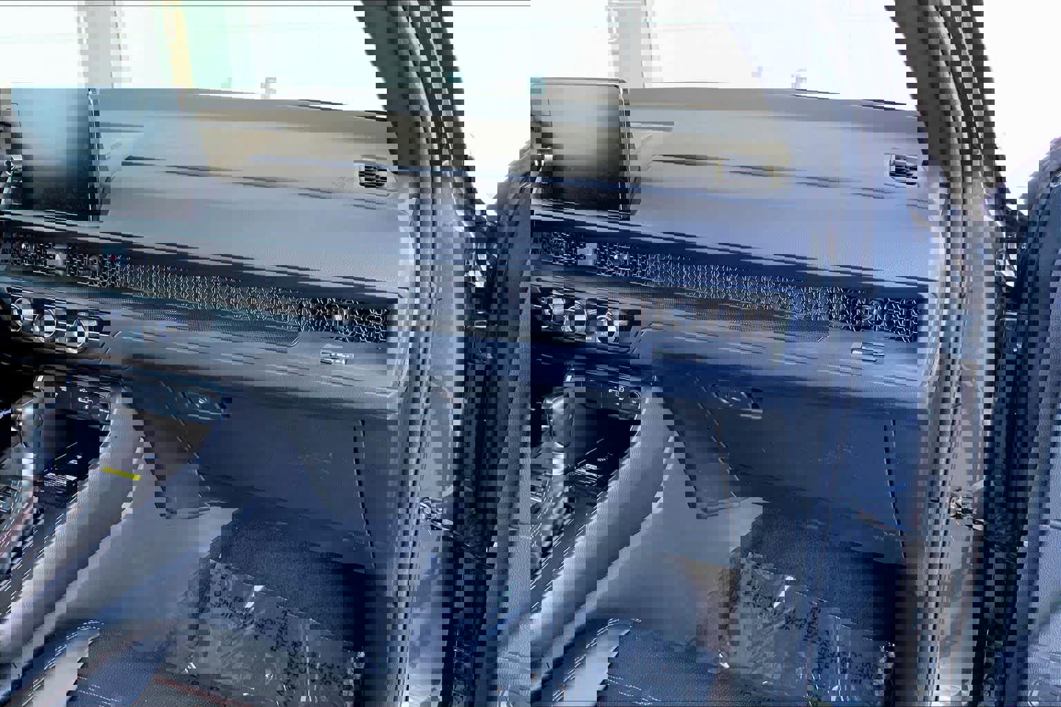 Used 2025 Honda CR-V Sport-L image 18