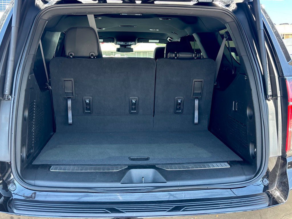 Used 2024 Chevrolet Suburban RST RWD image 25