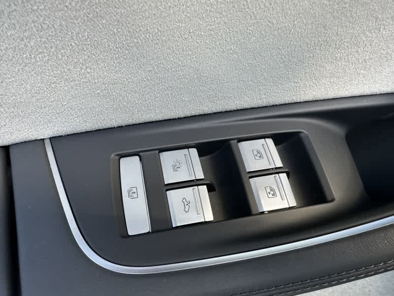 Used 2022 Audi A8 L 3.0T w/ Luxury Package AWD/4WD image 30