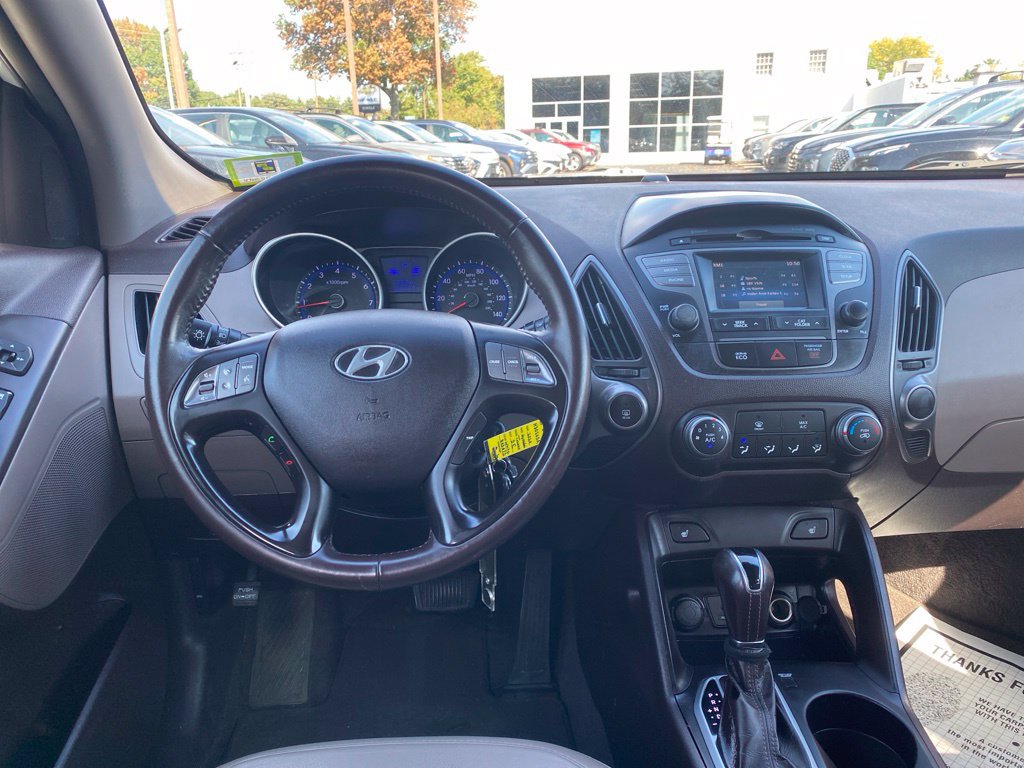 Used 2014 Hyundai Tucson SE AWD/4WD image 10