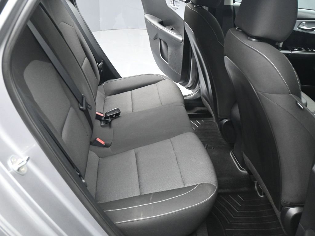 Used 2023 Kia Forte LXS w/ LXS Technology Package image 8