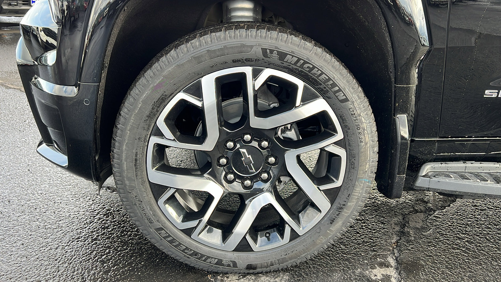 New 2024 Chevrolet Silverado EV RST image 10