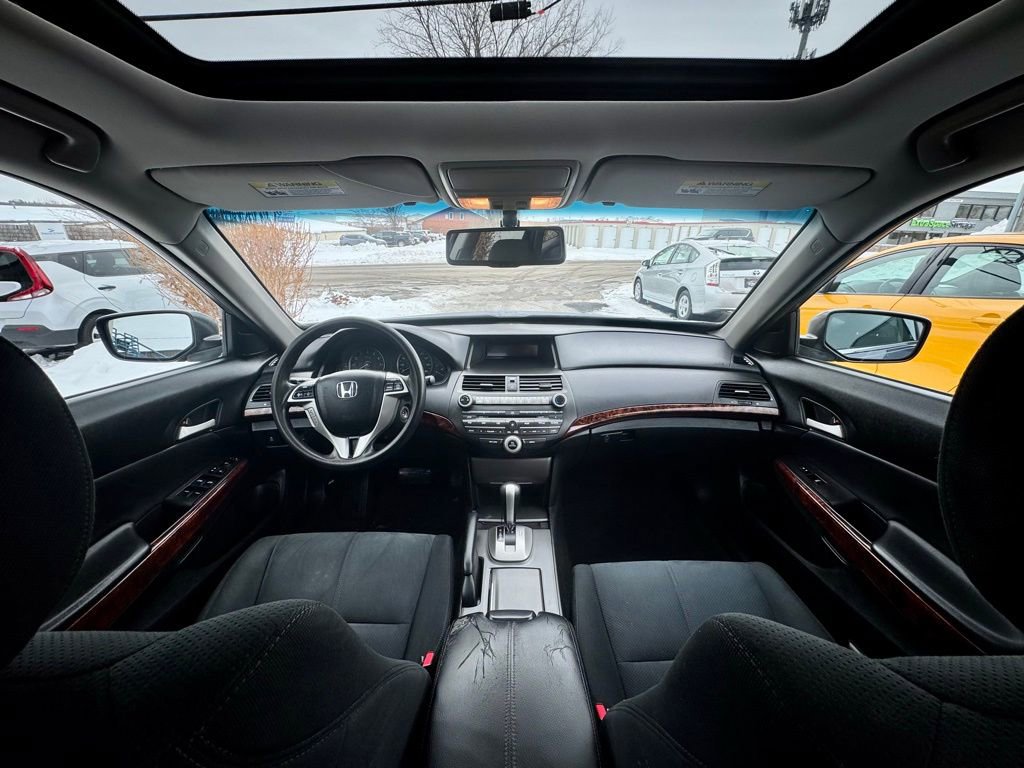 Used 2012 Honda Crosstour EX image 12