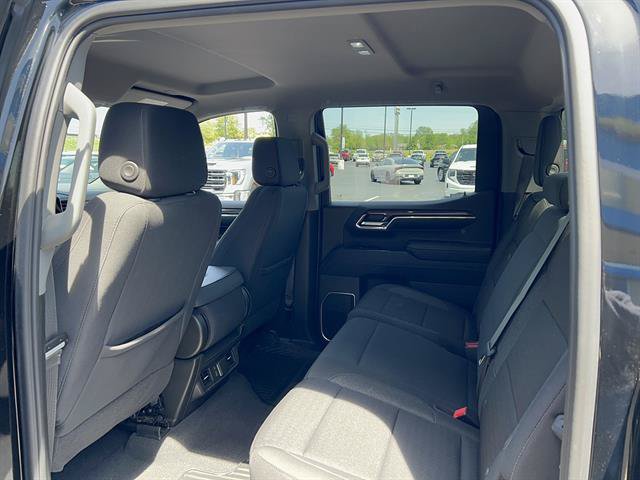 Used 2024 Chevrolet Silverado 1500 LT AWD/4WD image 14