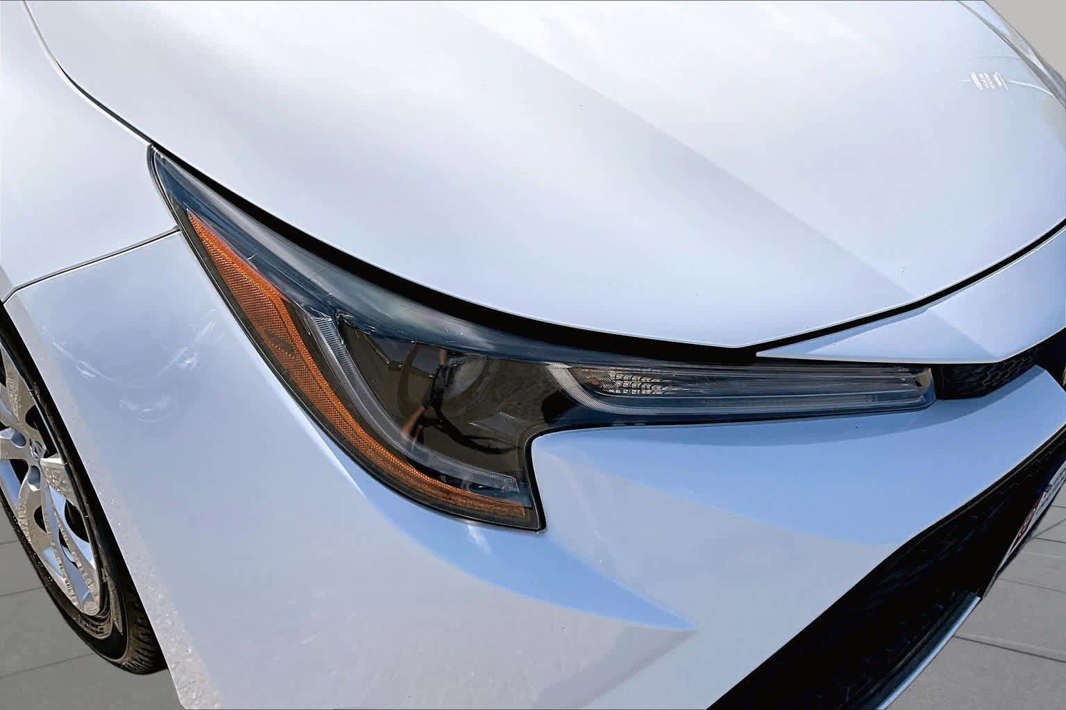 Certified 2021 Toyota Corolla LE FWD image 27