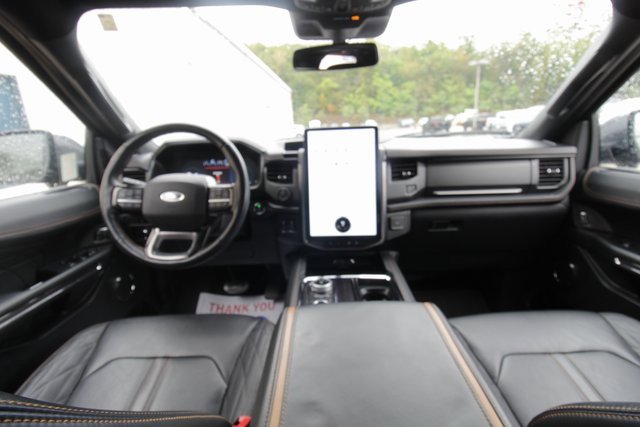 Used 2023 Ford Expedition Max Platinum image 6