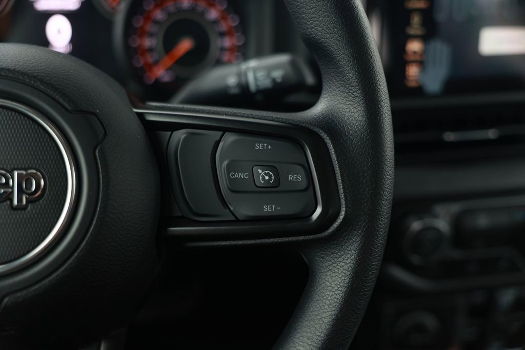 New 2026 Jeep Gladiator Sport image 18