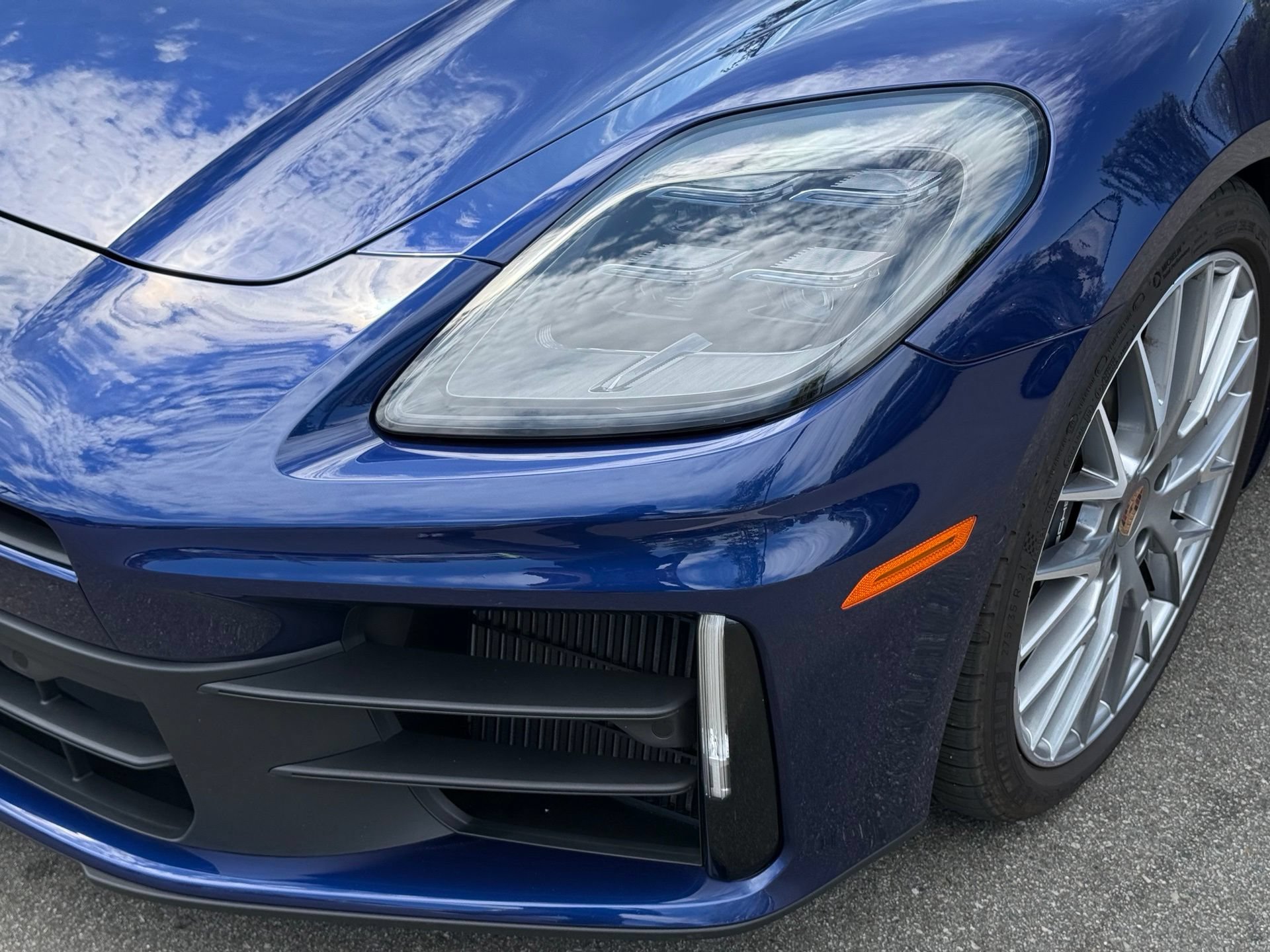 Used 2026 Porsche Panamera image 12