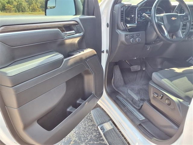 Used 2024 Chevrolet Silverado 1500 LT w/ All Star Edition Plus image 43