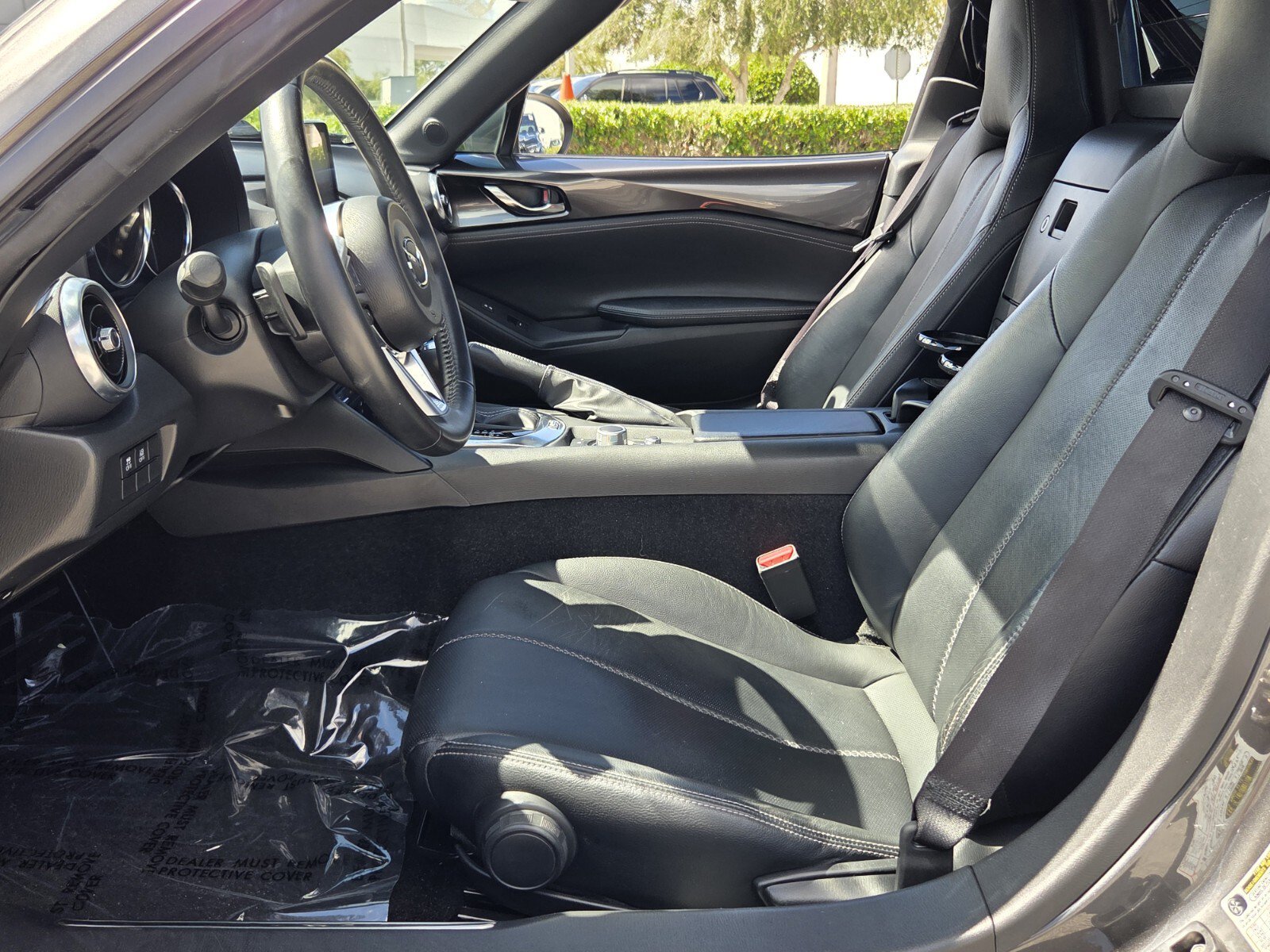 Used 2022 MAZDA MX-5 Miata RF Grand Touring w/ Weather Package RWD image 10