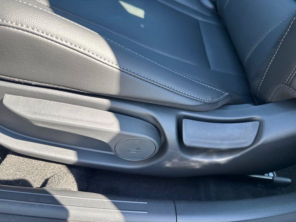 New 2026 Hyundai Elantra SEL Sport FWD image 10