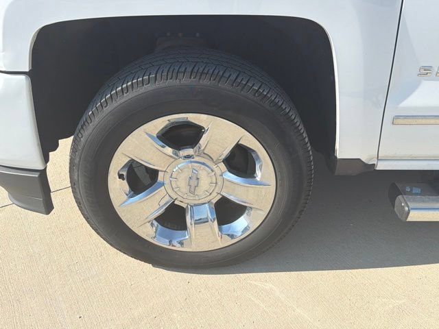 Used 2016 Chevrolet Silverado 1500 LTZ Z71 w/ LTZ Plus Package AWD/4WD image 10