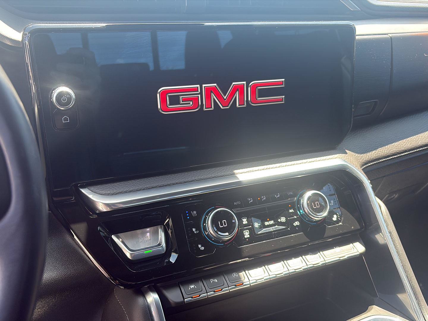 Used 2023 GMC Sierra 1500 Denali w/ Denali Reserve Package AWD/4WD image 20