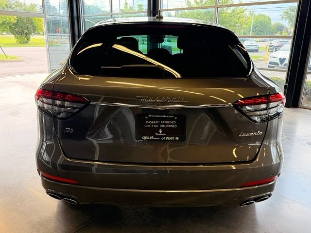 Used 2021 Maserati Levante AWD/4WD image 4
