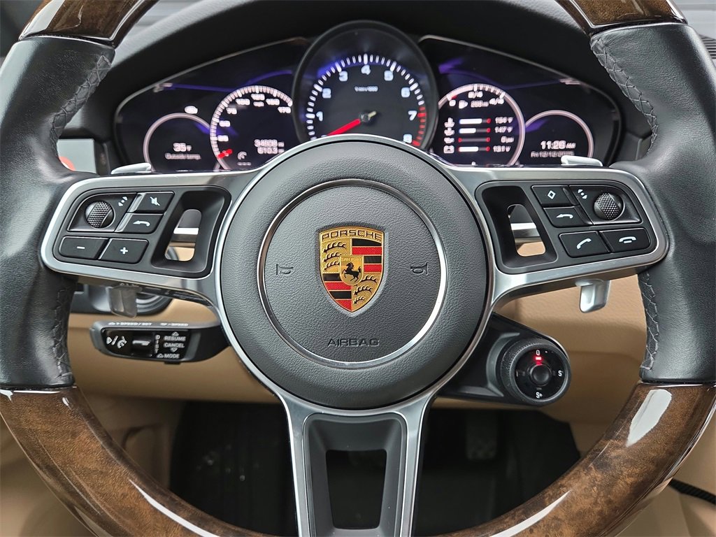 Used 2021 Porsche Cayenne Coupe image 9