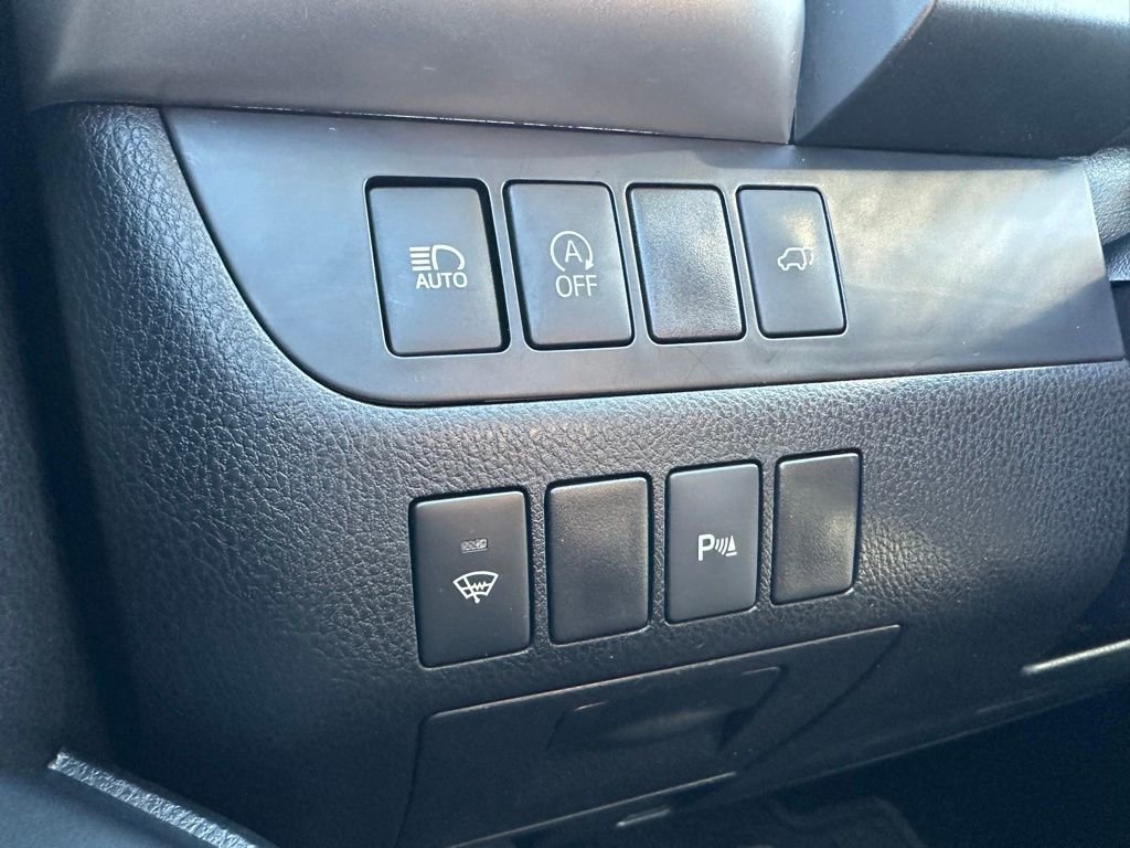 Used 2017 Toyota Highlander Limited image 14