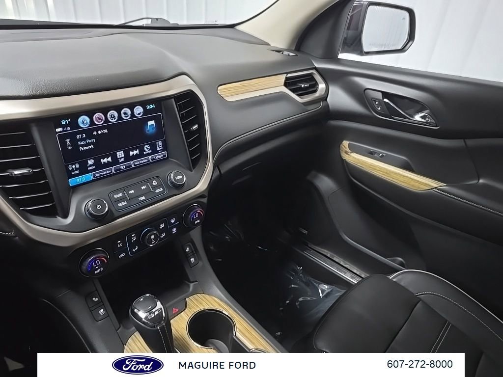 Used 2017 GMC Acadia Denali w/ Technology Package AWD/4WD image 30