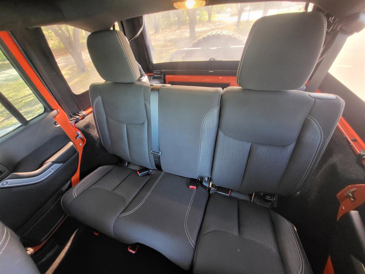 Used 2015 Jeep Wrangler Unlimited Rubicon w/ Dual Top Group image 11