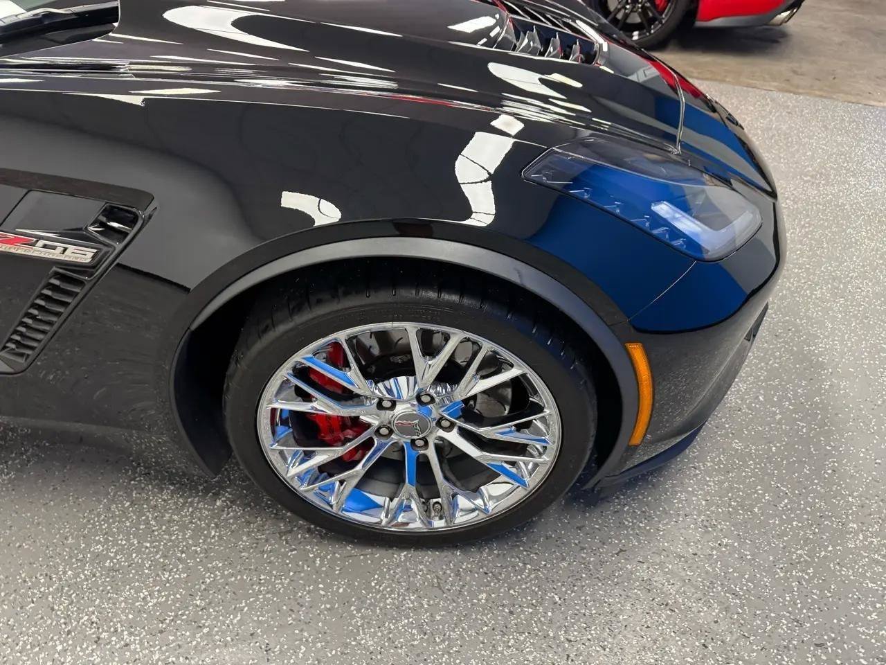 Used 2016 Chevrolet Corvette Z06 w/ 2LZ Preferred Equipment Group RWD image 26