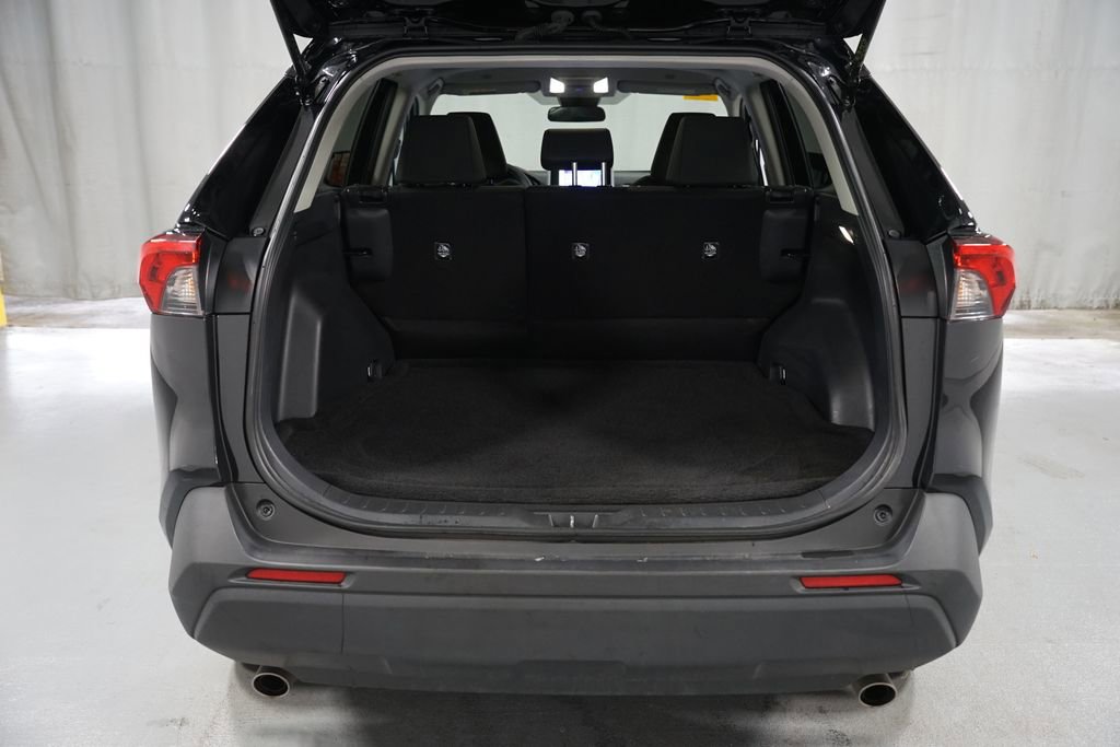 Certified 2025 Toyota RAV4 LE image 33