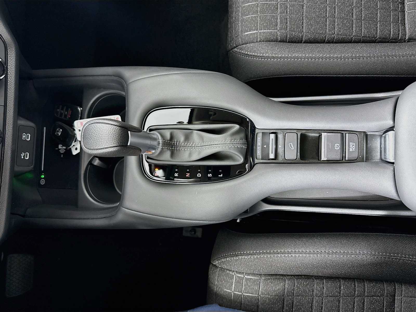 Certified 2027 Honda HR-V LX image 16