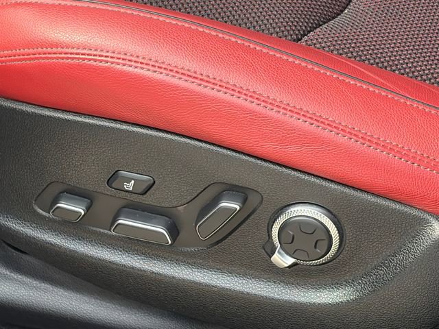 Used 2022 Genesis GV70 2.5T w/ Sport Prestige Package image 19