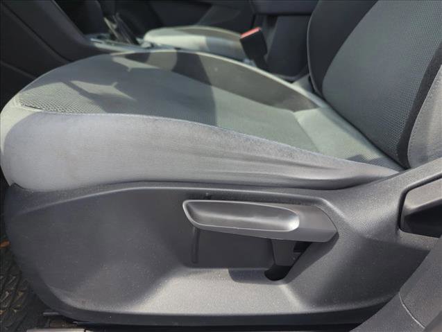 Used 2022 Volkswagen Taos S image 10