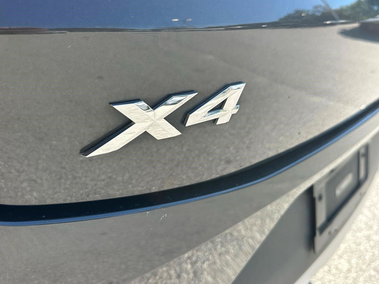 Used 2024 BMW X4 xDrive30i w/ Parking Assistance Package AWD/4WD image 17