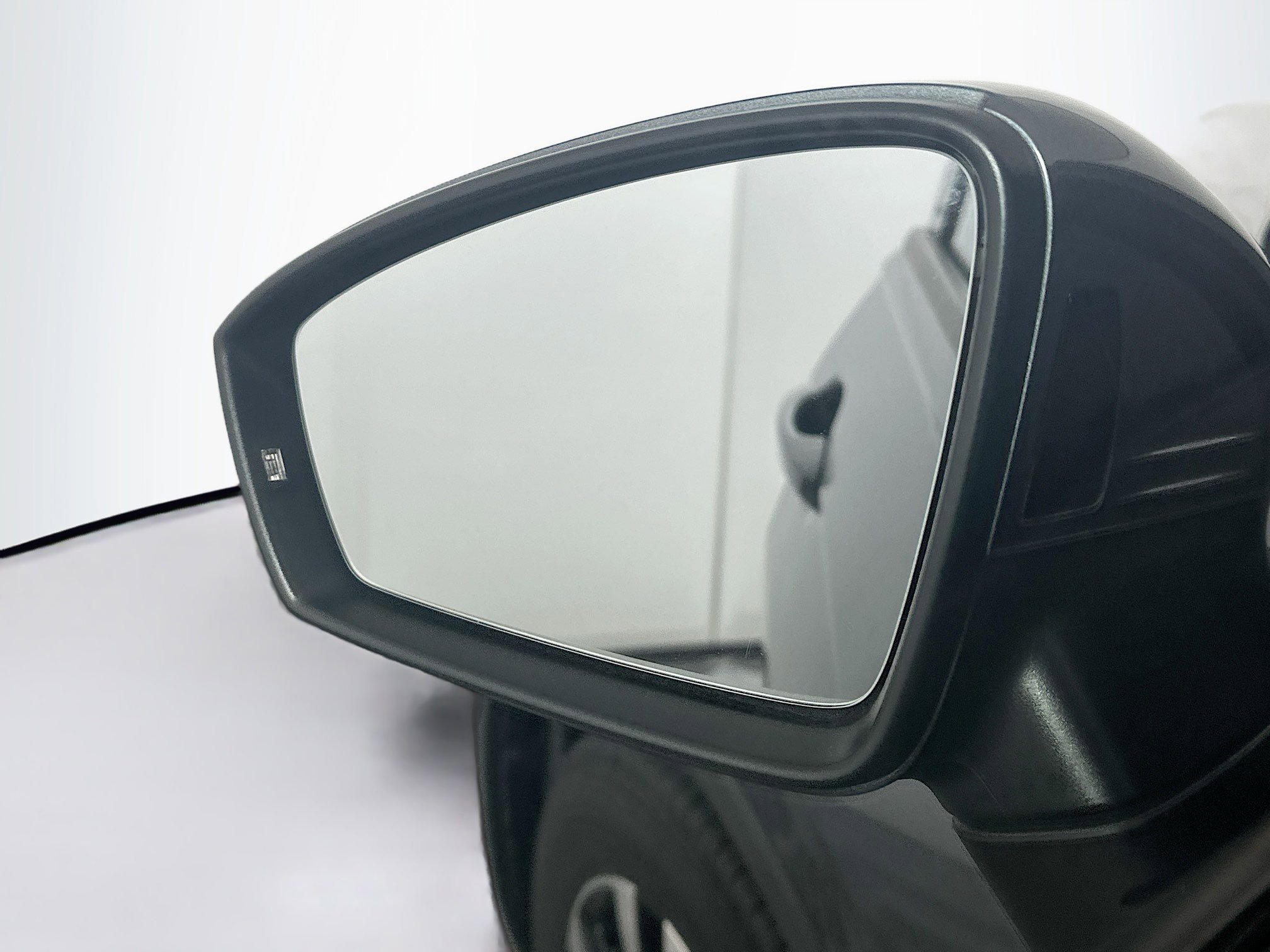 Used 2022 Volkswagen Tiguan S image 16