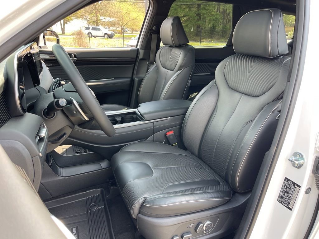 Used 2024 Hyundai Palisade Calligraphy image 20