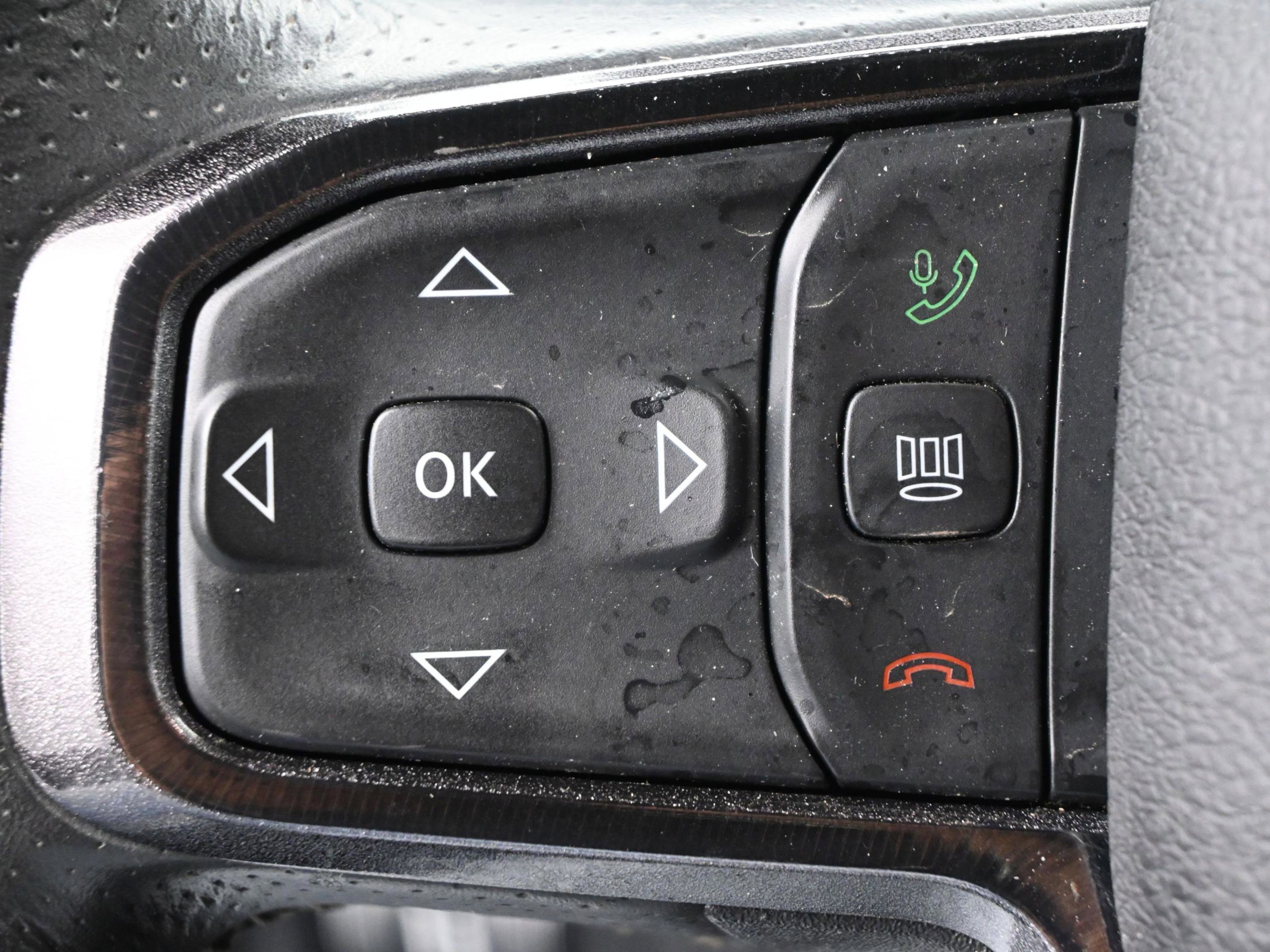 Used 2024 RAM 2500 Rebel AWD/4WD image 17