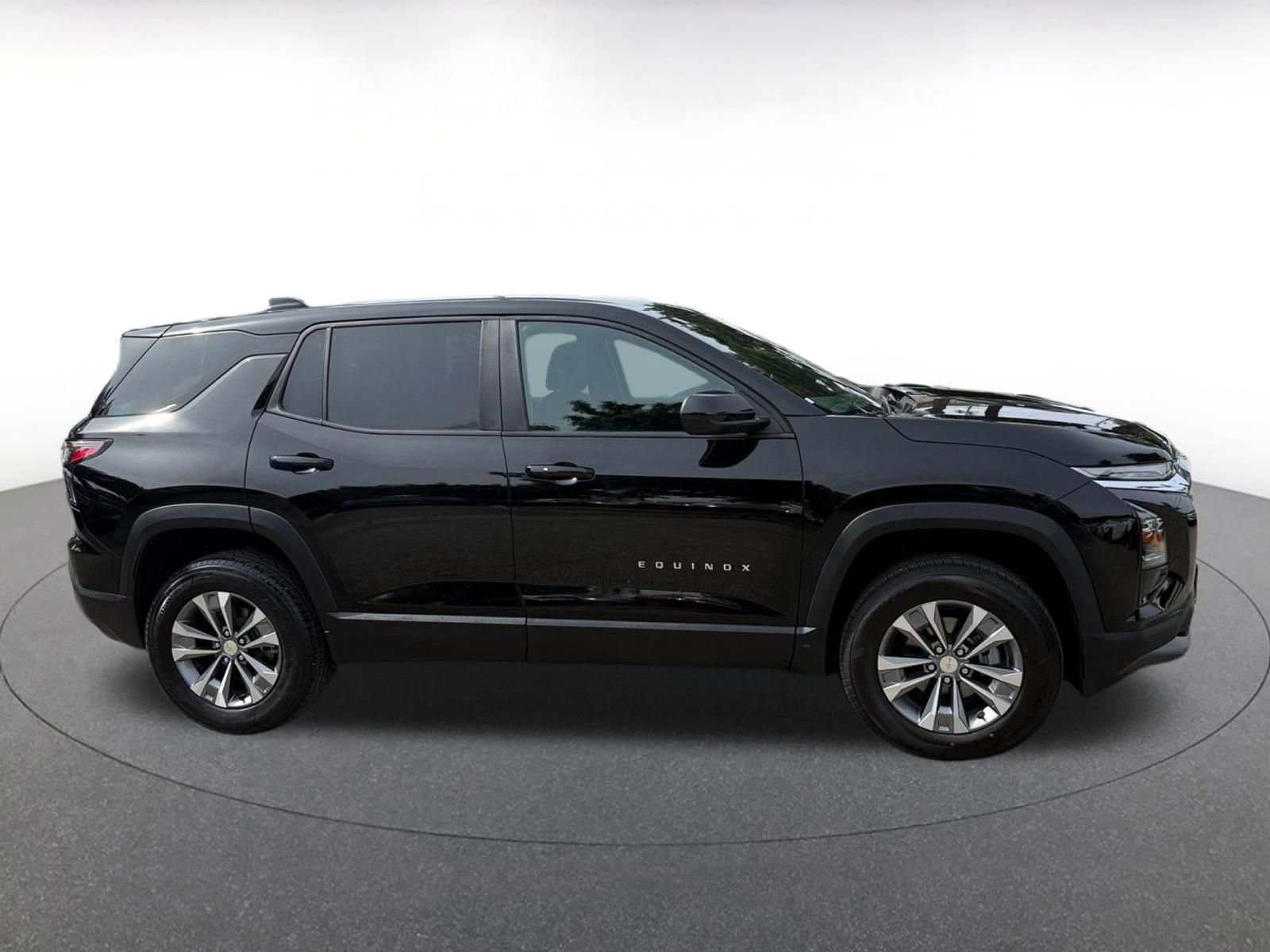 Used 2025 Chevrolet Equinox LT image 15