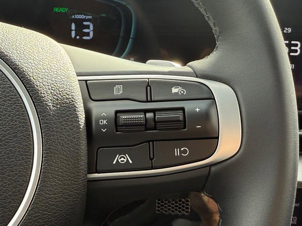 Used 2025 Kia Sportage EX w/ EX Premium Package image 10