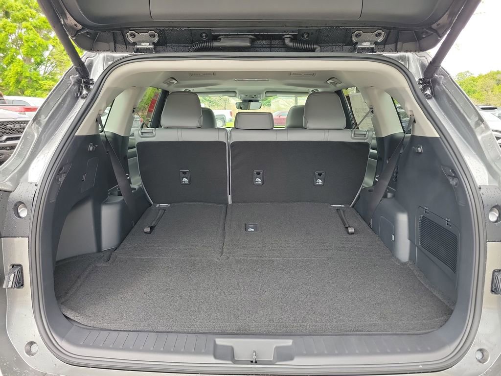 New 2026 Toyota Highlander XLE image 29